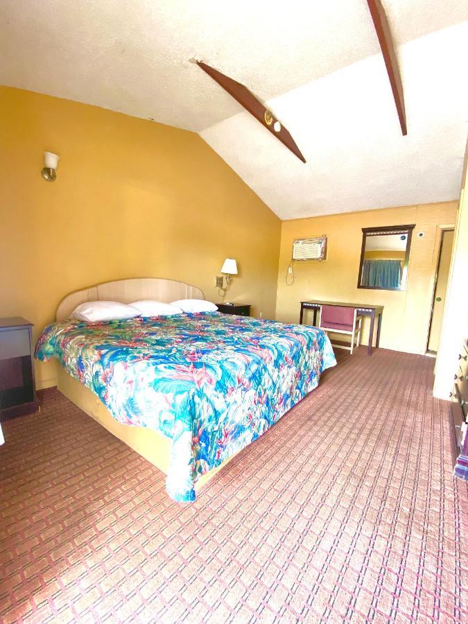Tropic Motel Aransas Pass Exterior photo