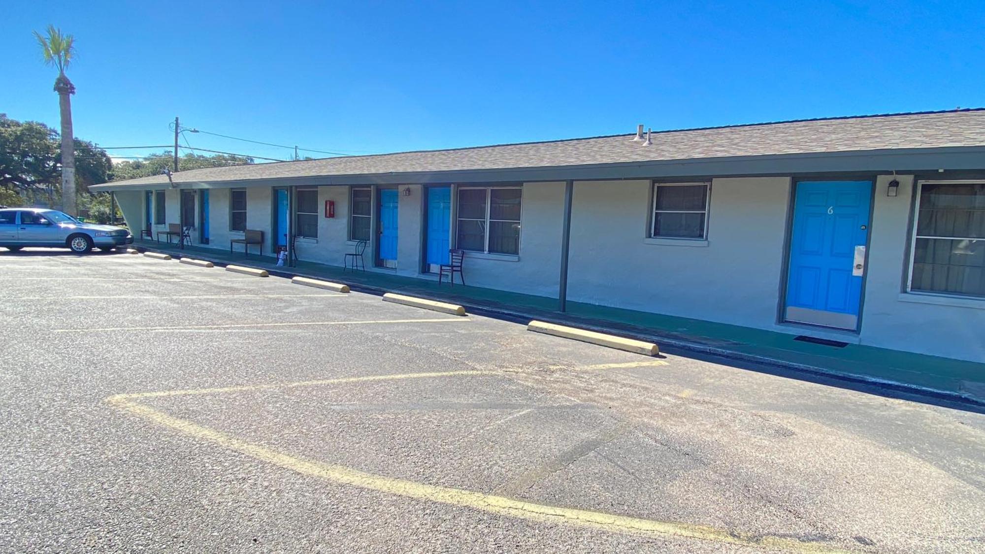 Tropic Motel Aransas Pass Exterior photo